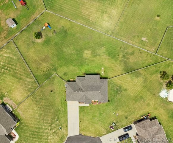 21864 S Westin Park Lane, Claremore, OK 74019