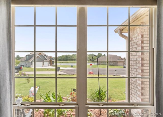 21864 S Westin Park Lane, Claremore, OK 74019