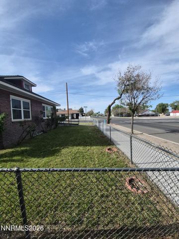 210 S Taylor Street, Fallon, NV 89406