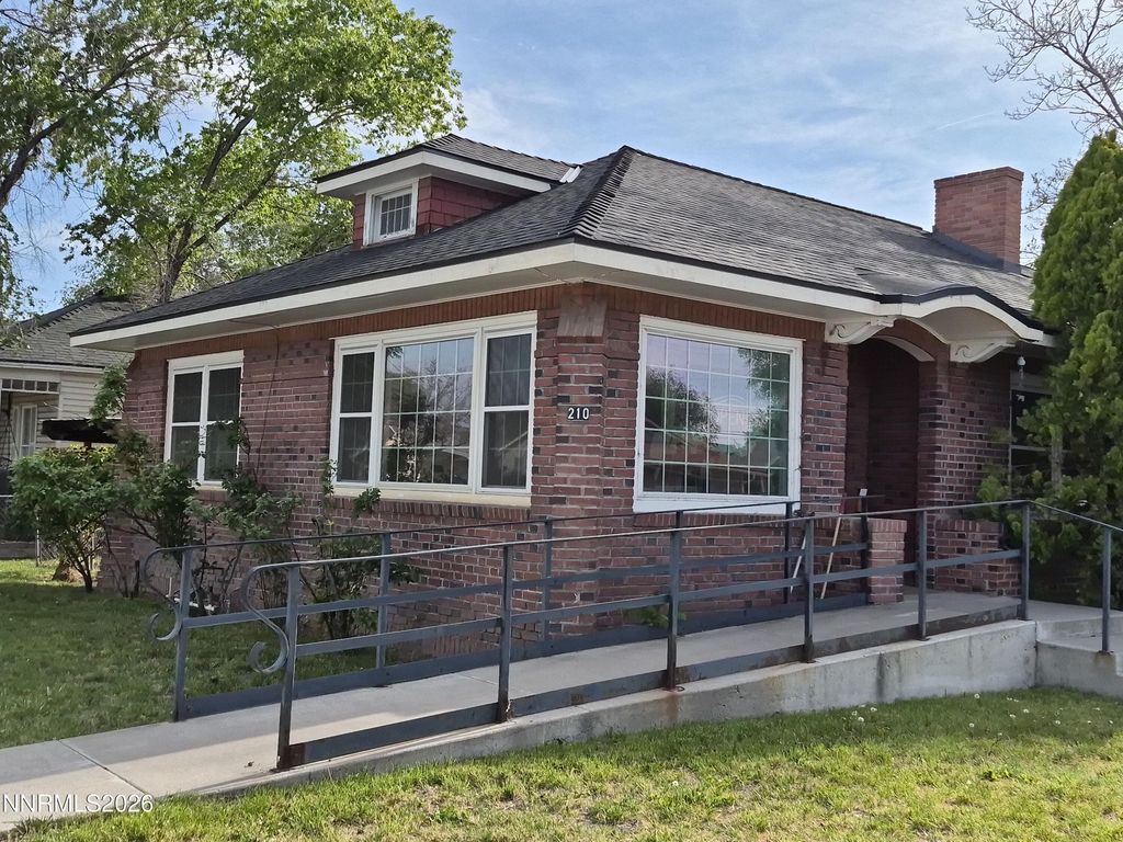 210 S Taylor Street, Fallon, NV 89406
