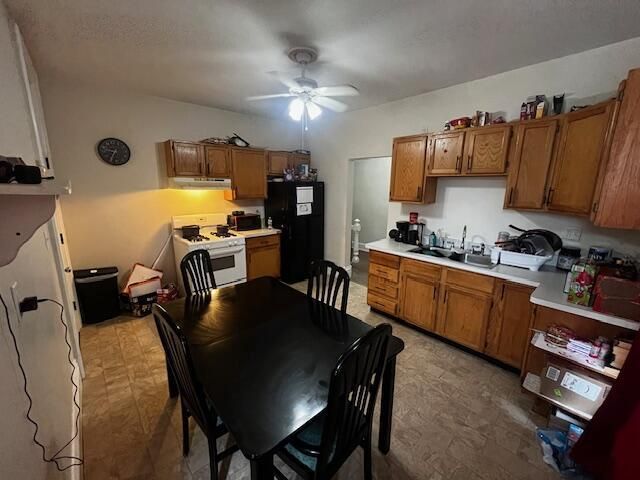 1040 College AVENUE, Racine, WI 53403