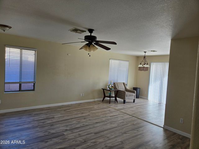 5365 W AUGUSTA Avenue, Glendale, AZ 85301