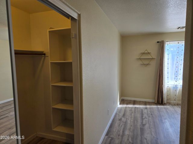 5365 W AUGUSTA Avenue, Glendale, AZ 85301