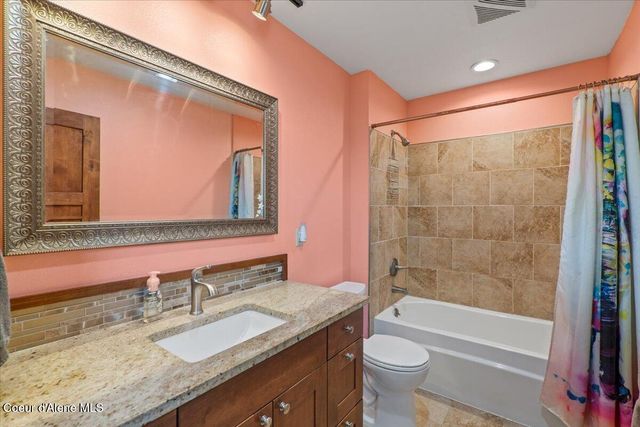 2238 E Blaine St, Athol, ID 83801