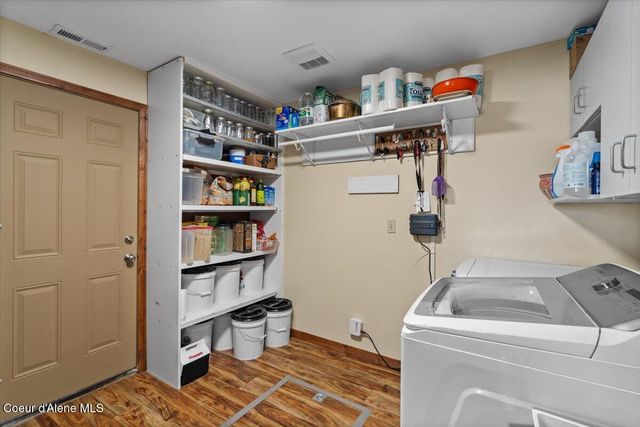 2238 E Blaine St, Athol, ID 83801