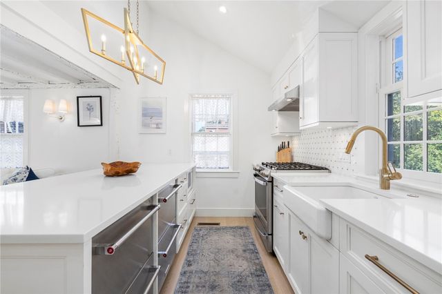 36 William Street, Newport, RI 02840