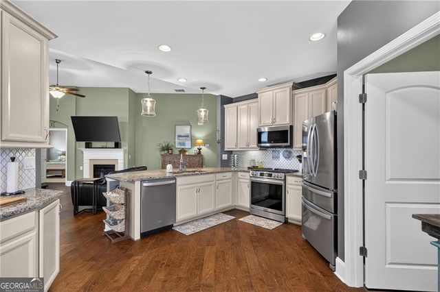 129 Altmore Way, Woodstock, GA 30188