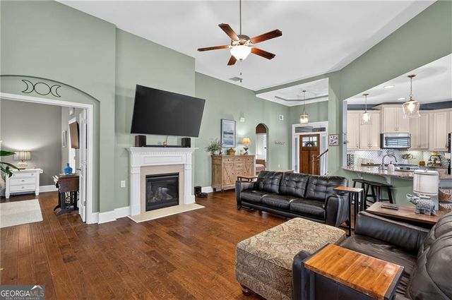 129 Altmore Way, Woodstock, GA 30188
