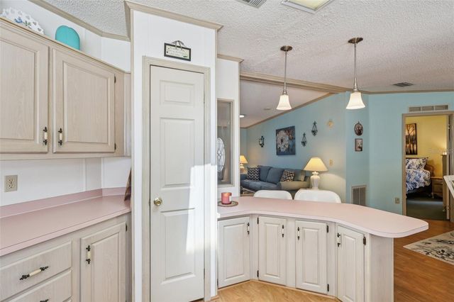 25736 OAK ALLEY, Leesburg, FL 34748