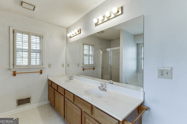 120 Timber Springs Way, Lawrenceville, GA 30043