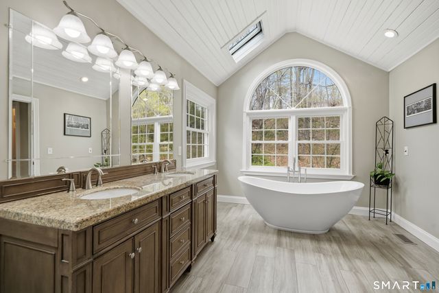 40 Deer Hill Road, Redding, CT 06896