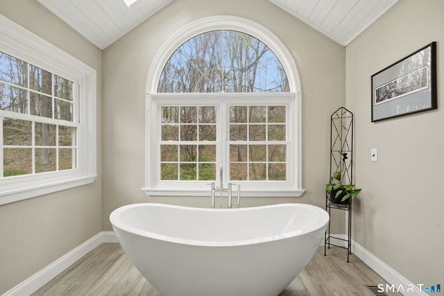 40 Deer Hill Road, Redding, CT 06896