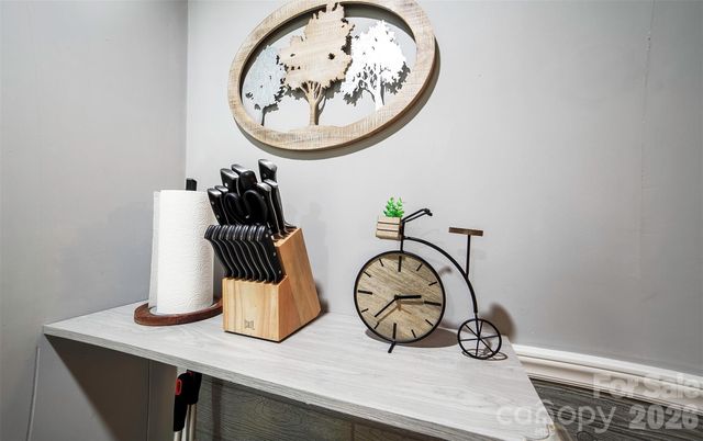 22 Glenview Place, Arden, NC 28704