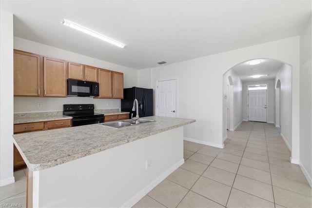 226 NE 9th AVE, Cape Coral, FL 33909