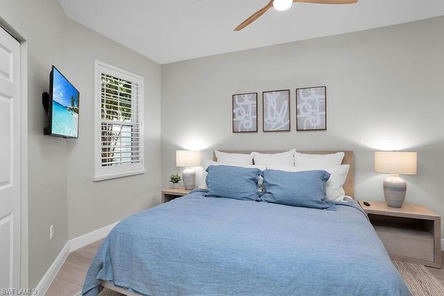 1252 Rialto WAY 102, Naples, FL 34114