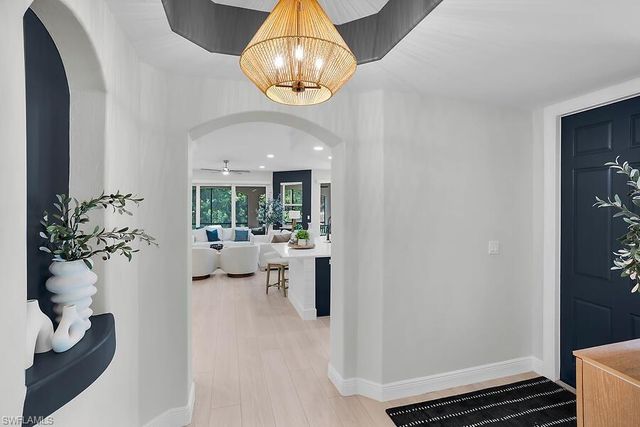 1252 Rialto WAY 102, Naples, FL 34114