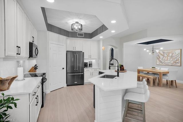 1252 Rialto WAY 102, Naples, FL 34114