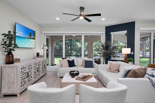1252 Rialto WAY 102, Naples, FL 34114
