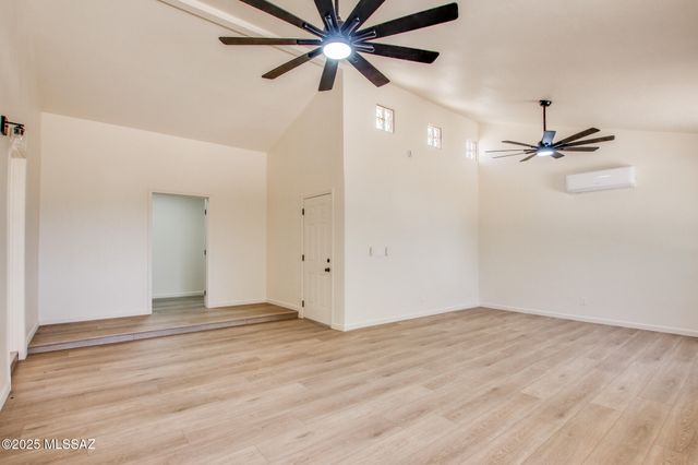 320 N Estill Drive, Oracle, AZ 85623