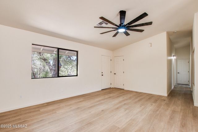 320 N Estill Drive, Oracle, AZ 85623