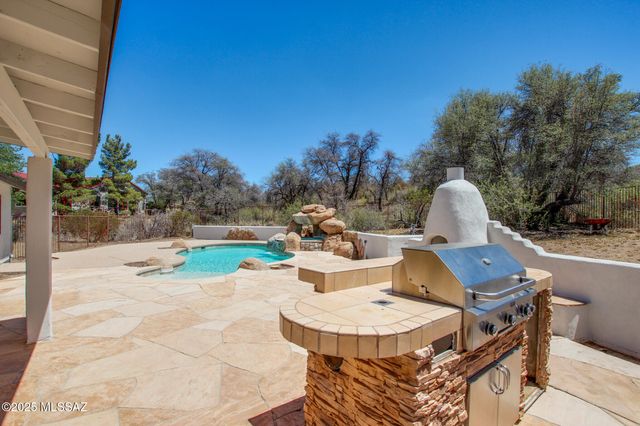 320 N Estill Drive, Oracle, AZ 85623