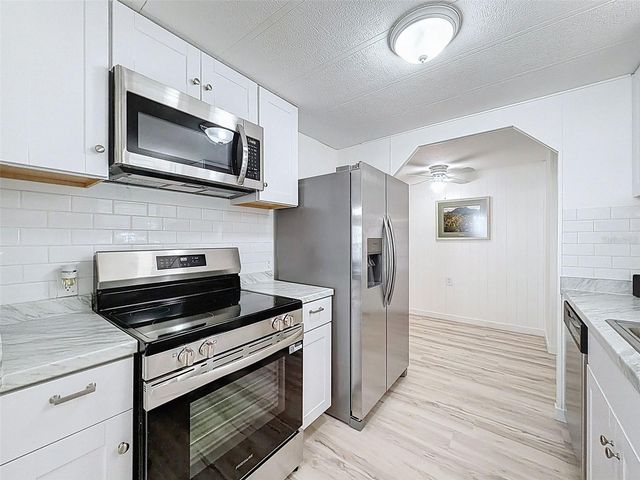 12095 WALSHWOOD AVENUE, Brooksville, FL 34613