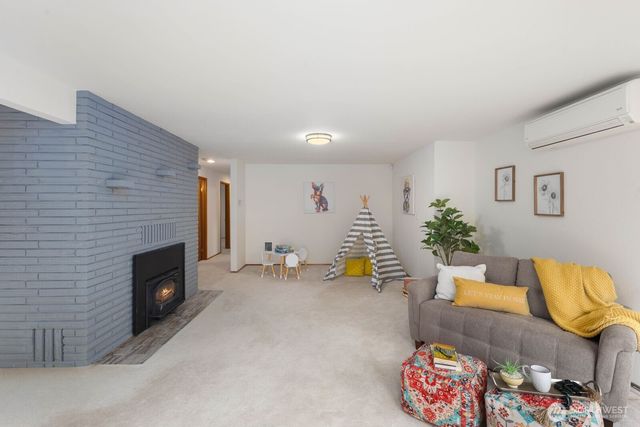 6031 88th Street SW, Mukilteo, WA 98275