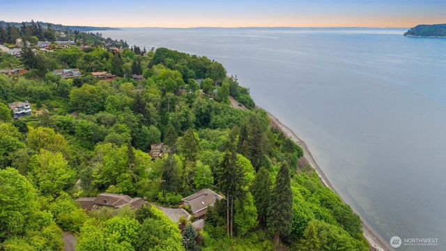 6031 88th Street SW, Mukilteo, WA 98275