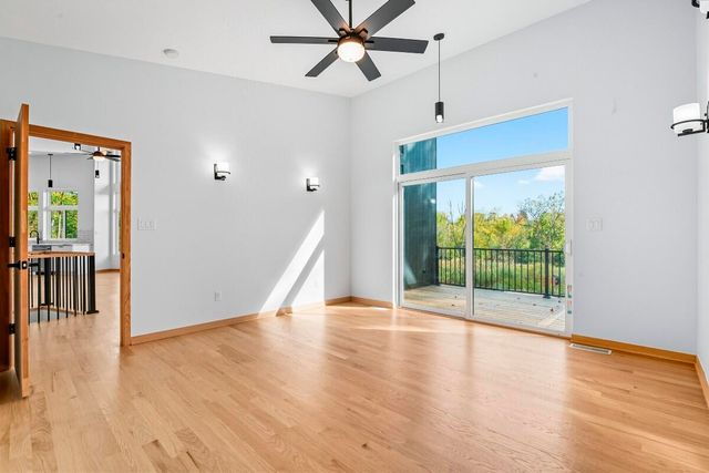 220 W 875 Road N, Valparaiso, IN 46385