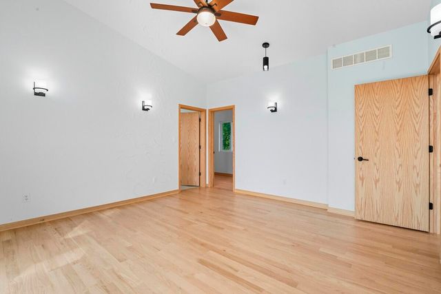 220 W 875 Road N, Valparaiso, IN 46385