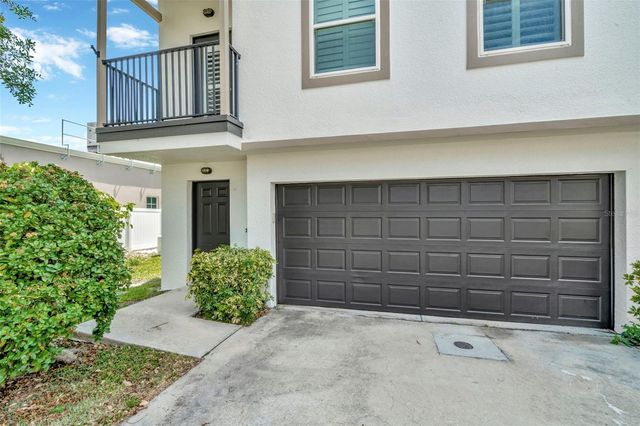 3213 MARCELLUS CIRCLE, Tampa, FL 33609