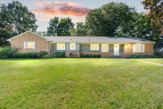 1104 Riverside Drive, Owosso, MI 48867