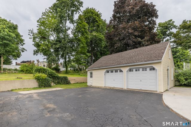 9 George Street, Trumbull, CT 06611