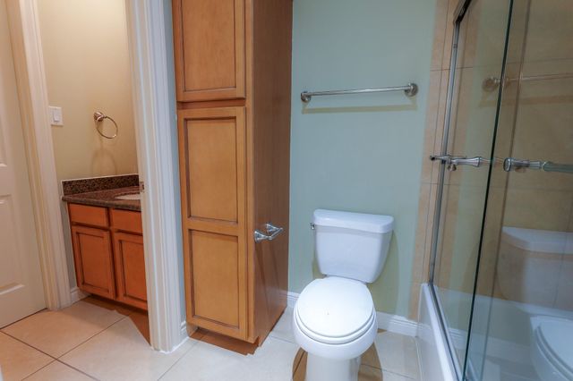 1314 Sherwood Springs Lane, Houston, TX 77043