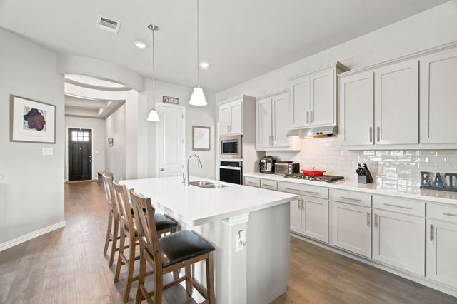 6608 Woodmere Court, Denton, TX 76226