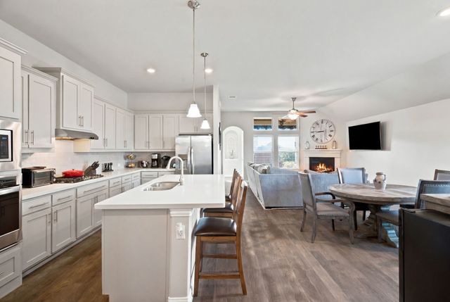 6608 Woodmere Court, Denton, TX 76226