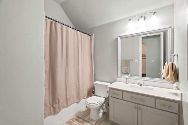 6608 Woodmere Court, Denton, TX 76226