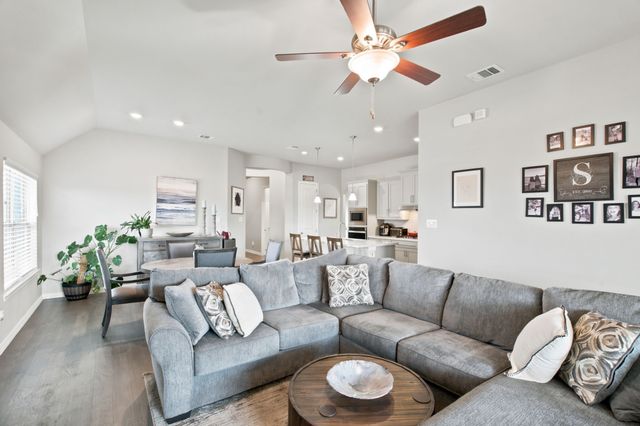 6608 Woodmere Court, Denton, TX 76226