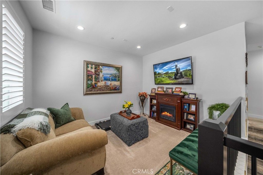Image 32 of property listing at 19127 Malabar Street, Canyon Country, CA 91351