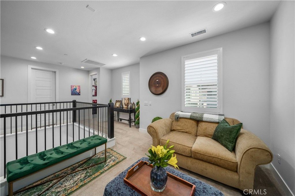 Image 33 of property listing at 19127 Malabar Street, Canyon Country, CA 91351