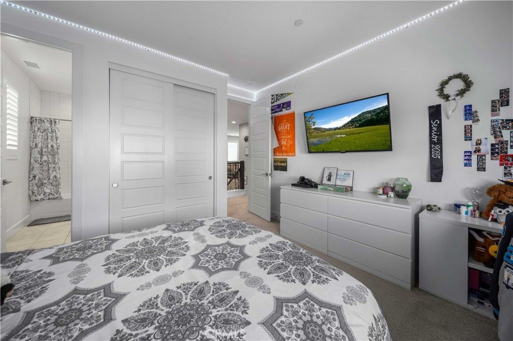 Image 39 of property listing at 19127 Malabar Street, Canyon Country, CA 91351