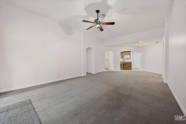 5719 Sarona Street, Bakersfield, CA 93308