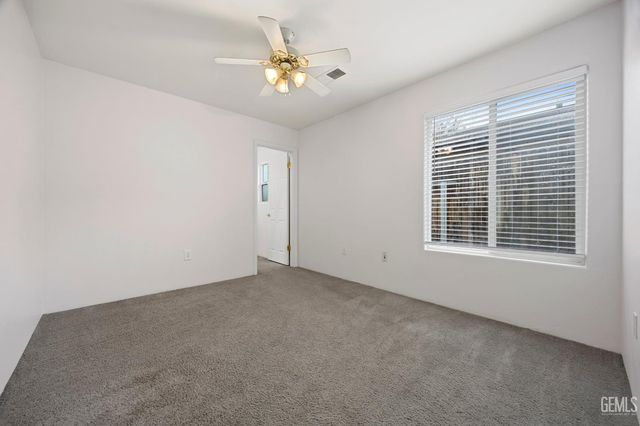 5719 Sarona Street, Bakersfield, CA 93308