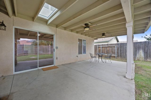 5719 Sarona Street, Bakersfield, CA 93308