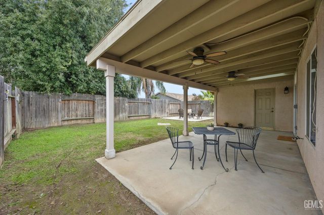 5719 Sarona Street, Bakersfield, CA 93308