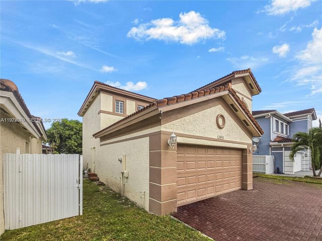 15843 SW 139th St, Miami, FL 33196