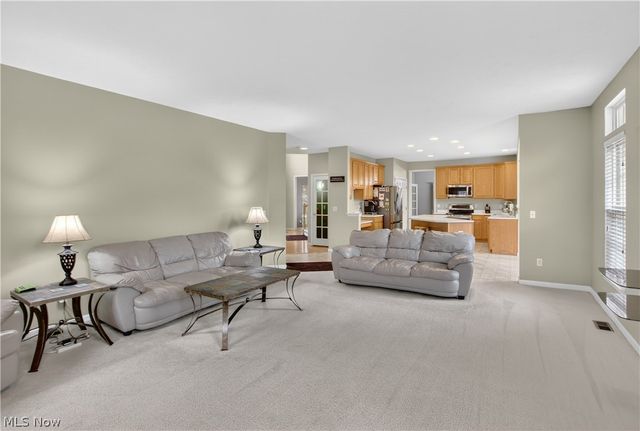 136 Stonesthrow Drive, Berea, OH 44017