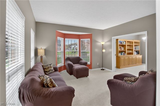 136 Stonesthrow Drive, Berea, OH 44017