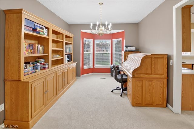 136 Stonesthrow Drive, Berea, OH 44017