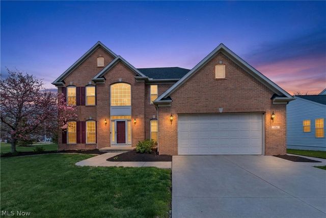 136 Stonesthrow Drive, Berea, OH 44017
